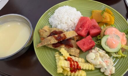 We Academy昼食・夕食