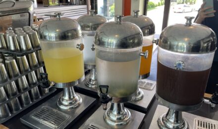 EVアカデミーの食事