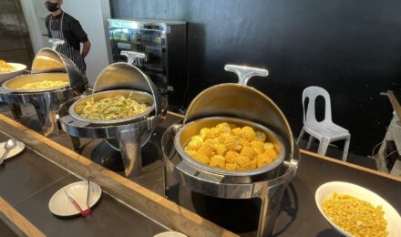 EVアカデミーの食事